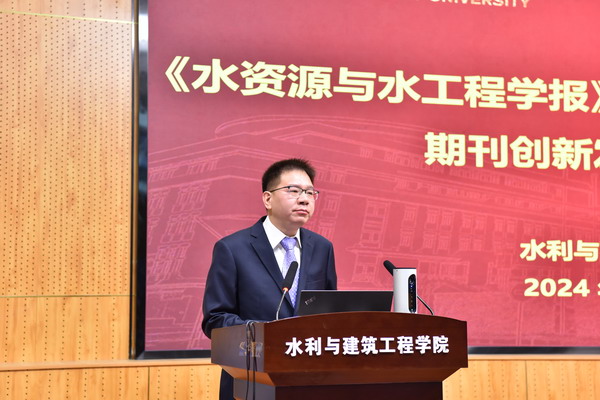 91唐伯虎
党委书记郑伟主持开幕式1.jpg