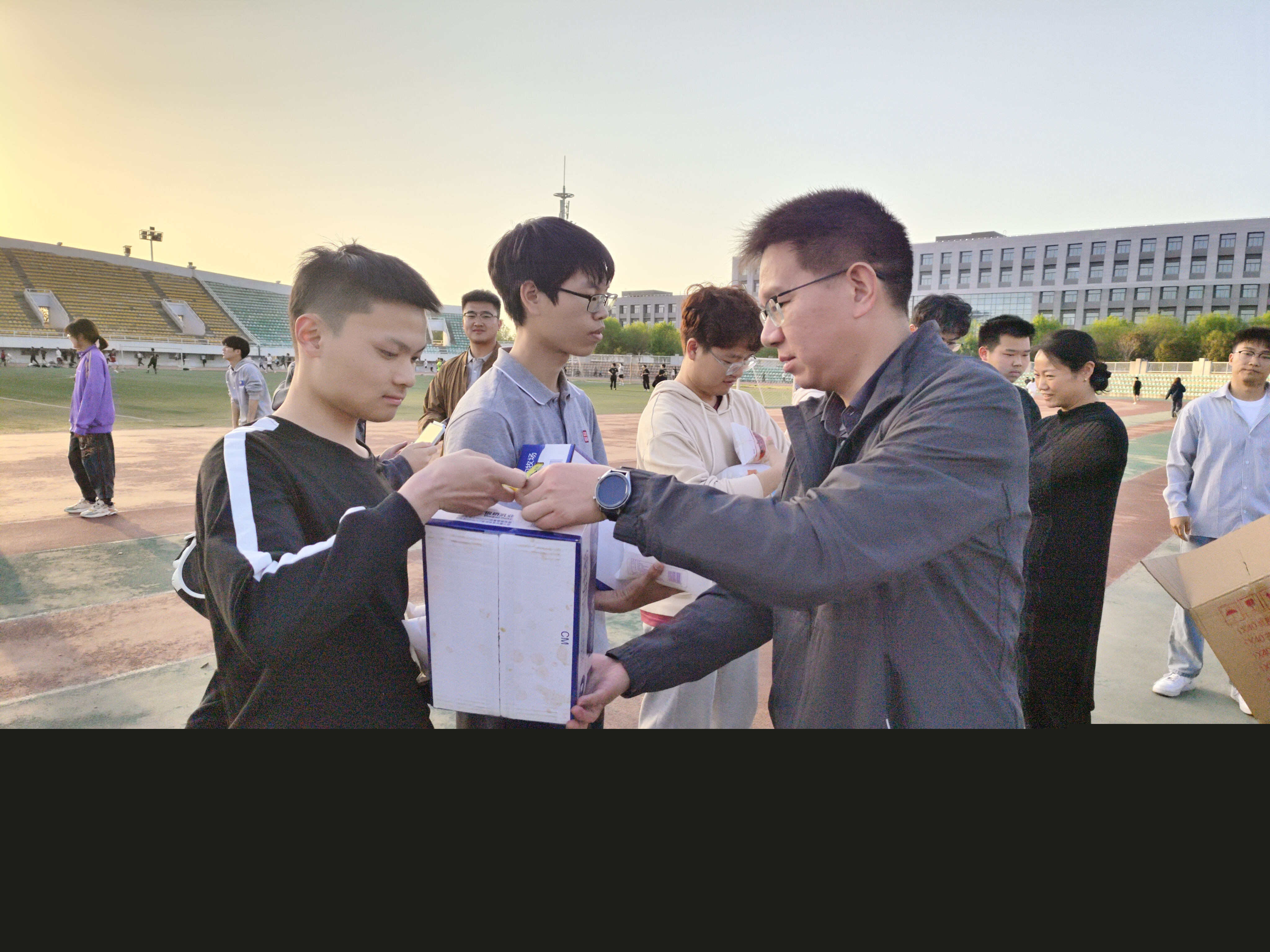 49ced33d07e248aaa8b6a1eaeddaf9e0.jpg